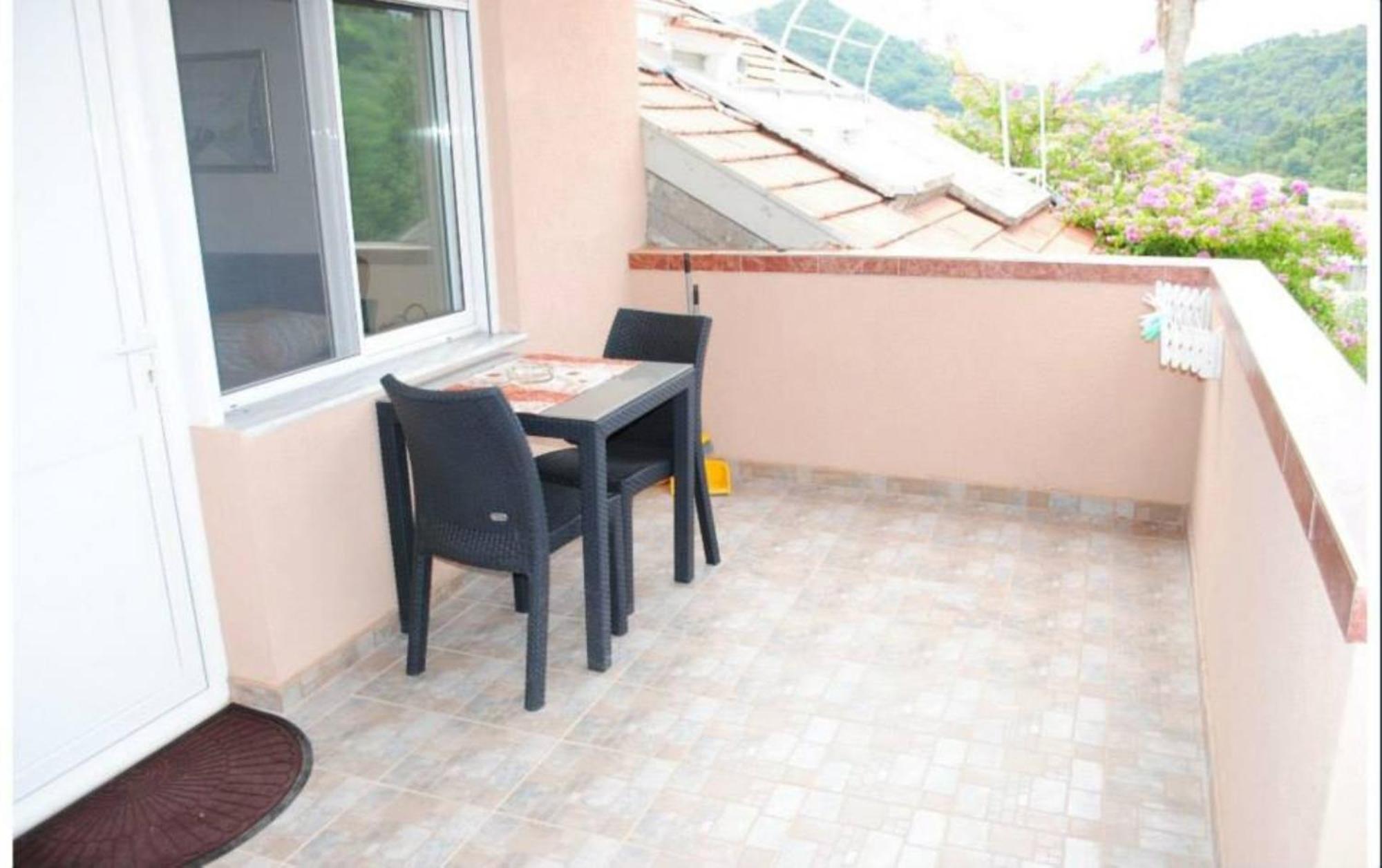 Apartments Anne Petrovac Luaran gambar
