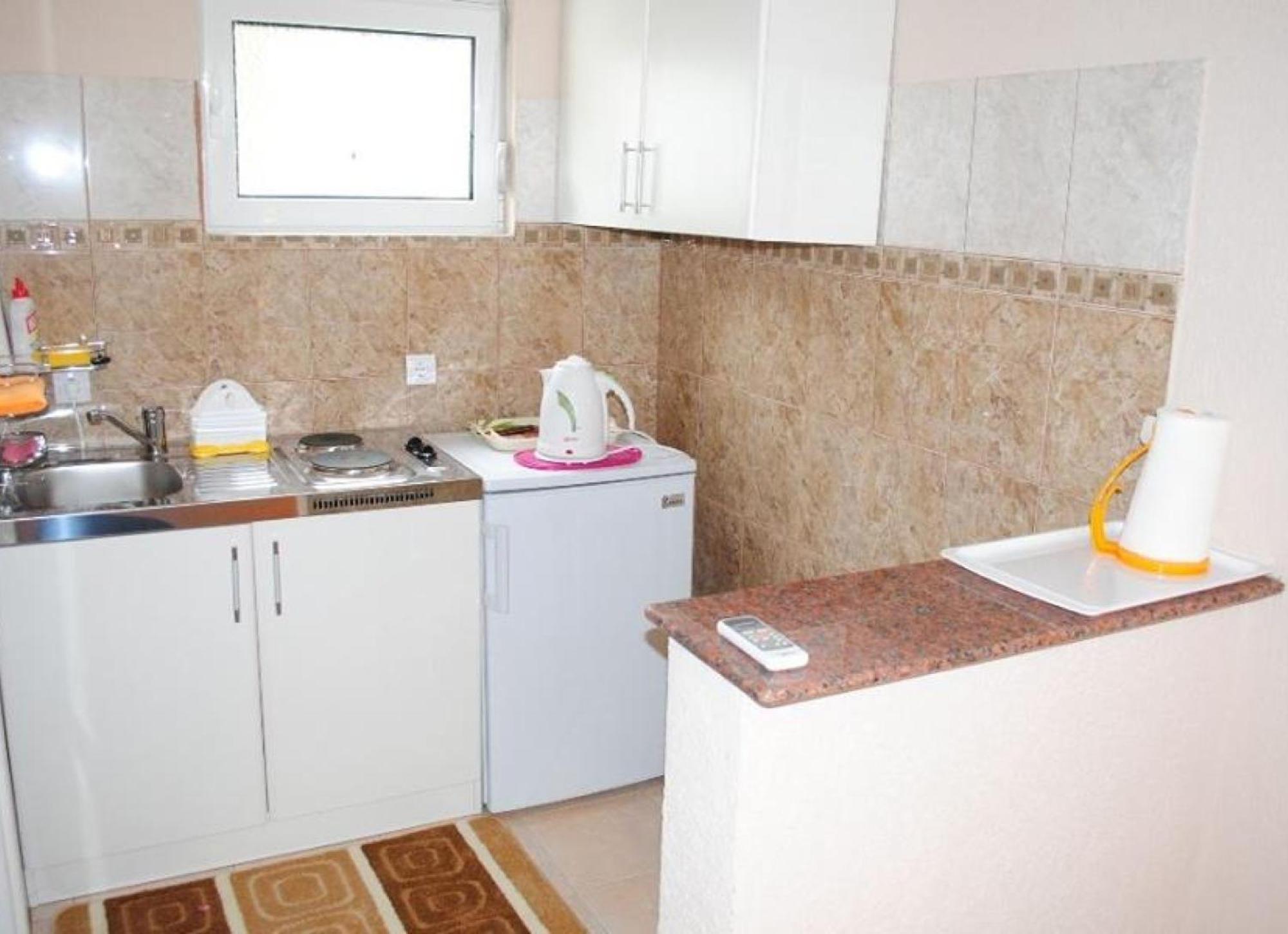 Apartments Anne Petrovac Luaran gambar